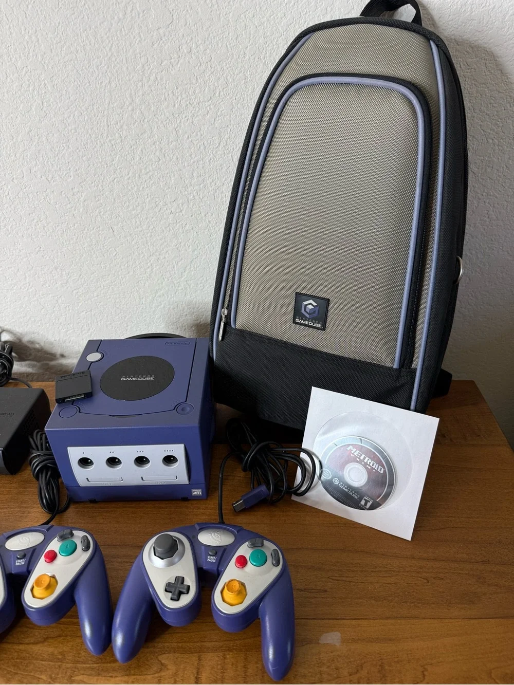 Nintendo GameCube Console Purple +2 Controllers + Game Metro,Carrier Bag, Memory